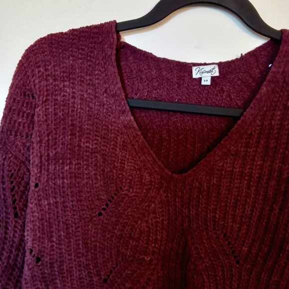 Maroon Chenille V-Neckline Pointelle Knit Sweater - Picture 9 of 9